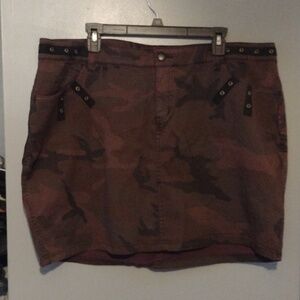 TRIPP camo army burgundy mini skirt size 22